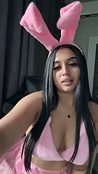 LilMisIndianx – Naživo XXX chat