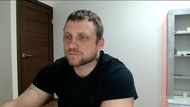 Вебкам-шоу B-L-O-N-D