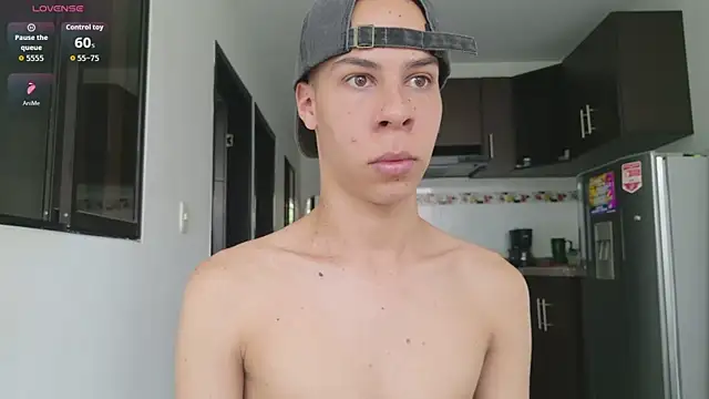 grey___27: απευθείας συνομιλία ΧΧΧ