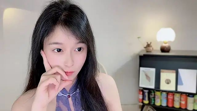 Onechestnut's Live XXX Chat