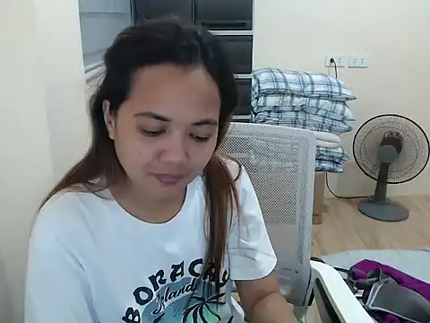 Živý XXX chat xTheLastVIRGINx