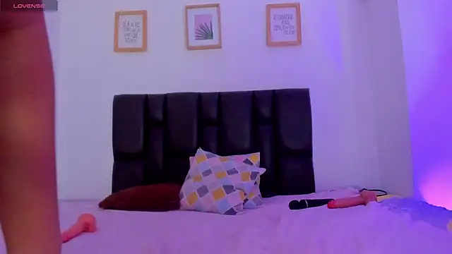 Chat XXX ao vivo de lana-rosse