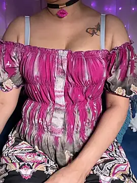 Squirt_Queen_X Adlı Modelin Canlı XXX Sohbeti