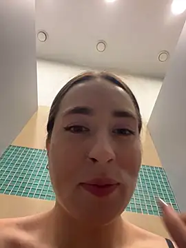 Chatroom XXX en direct de Holly_Play