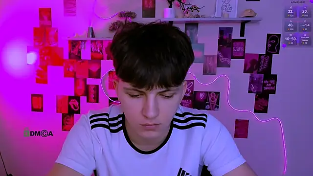 عرض كام travis_wolf_