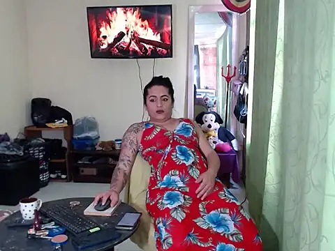 Sashaferrari2000: онлайн-секс-чат