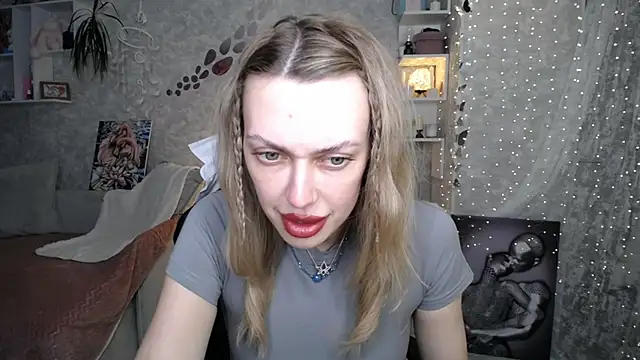 NickyAdamidi live XXX chat