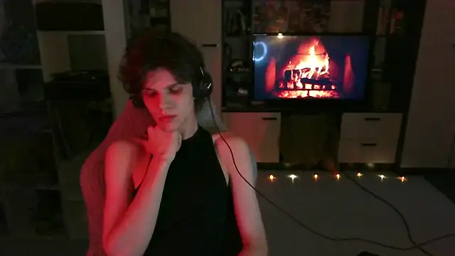 Lucius_Mo webkamerás műsora