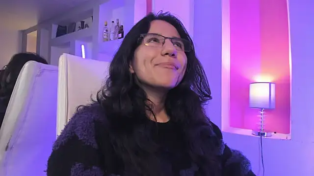 Chat XXX en directo de HollyPeach