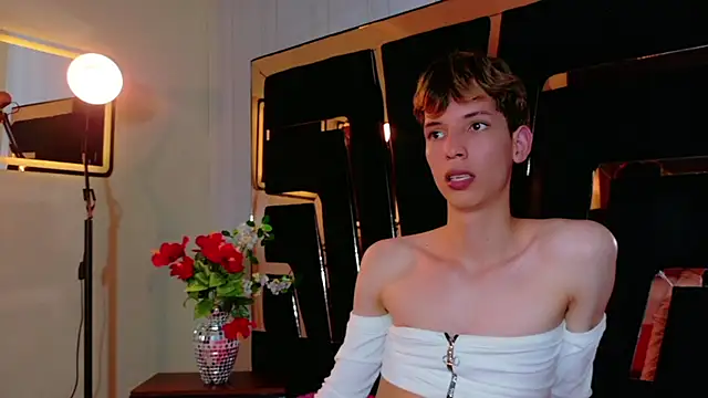 Stefany_PiInk webcam show