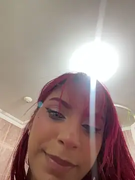 GiaRedd's Webcam Show