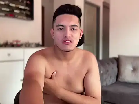 alexandergrey760886 Webcam Show