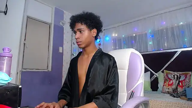 Santy_bigcock_01 Show in webcam