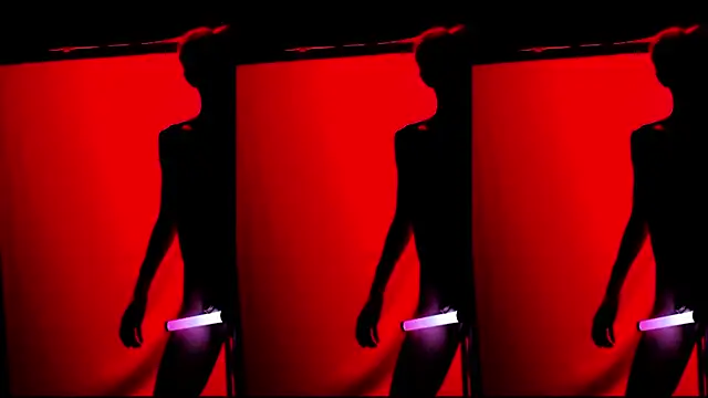 Pertunjukan Kamera Web GGBond-01