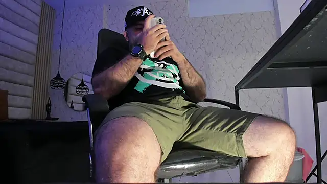 Онлайн чат XXX jhon_bear03