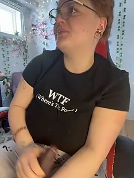 Živý XXX chat CurvesNChaos