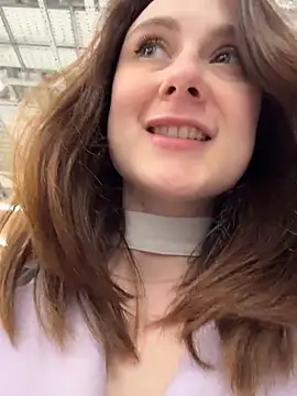 Dina_Tease élő XXX-chatje