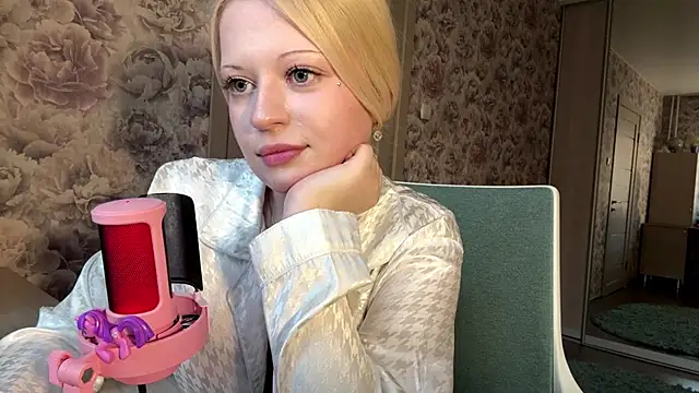 JeneeBIanks' Live XXX Chat