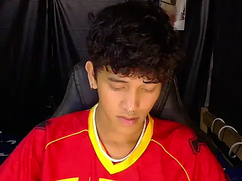 hugekenbigcock Pertunjukan Webcam