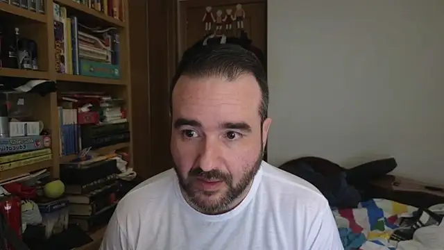 دردشة curiosillo83 الجنسية المباشرة