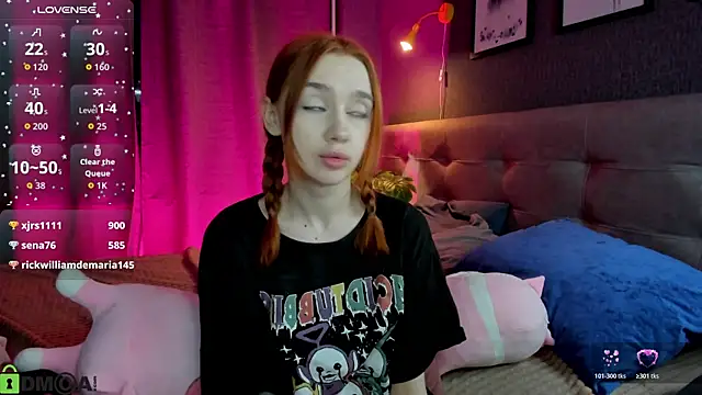 Онлайн чат XXX Lesi_Moonie01