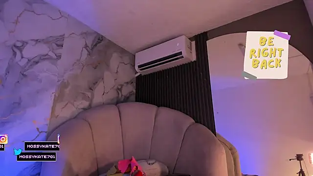 Katemoss70 Chat XXX in diretta