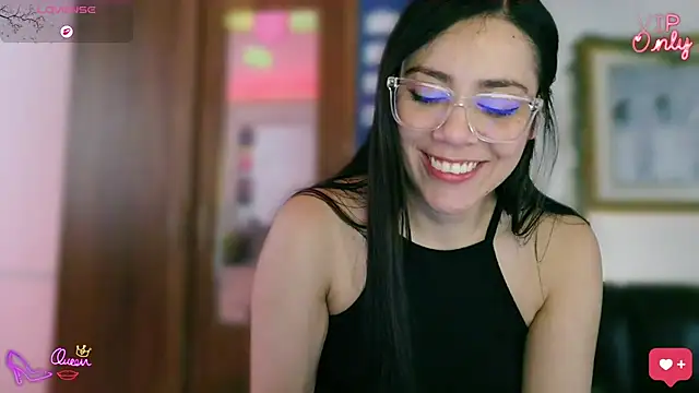 Chatroom XXX en direct de LauGrayJ