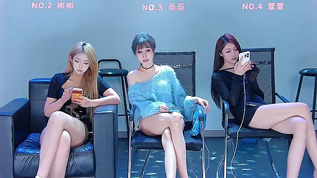 Fox_815 在線直播表演