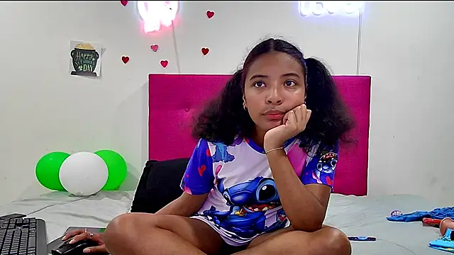 Ellie_Cute7's Live XXX Chat