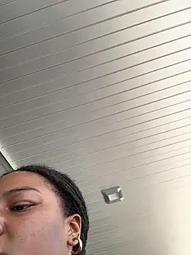 CoCoGoddess_'s Webcam Show