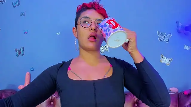 Chat +18 de Kaira_mosse ao vivo