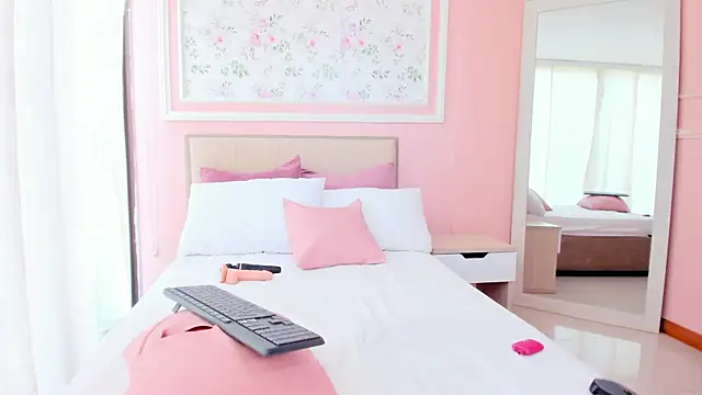 Chat +18 de sweet_shanaia ao vivo