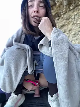 Your_Badass_'s Live XXX Chat