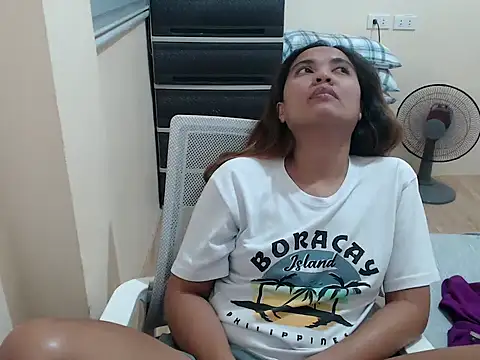 xTheLastVIRGINx's Live XXX Chat