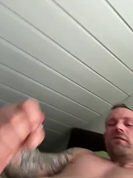 superbertok: απευθείας συνομιλία ΧΧΧ