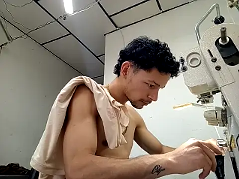 Goriluzdelam webkamerás műsora