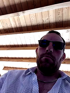 BrunJulienMetis Webcam show