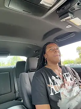 Chatroom XXX en direct de CoCoGoddess_