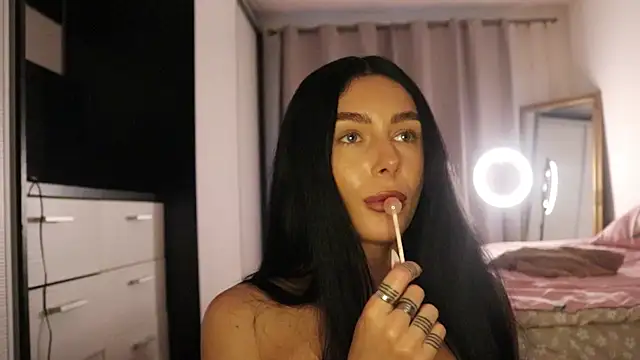 Chat XXX ao vivo de IvyKaelani