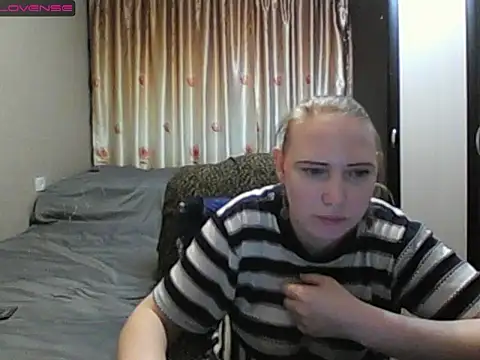 JenniDeep Chat XXX in diretta