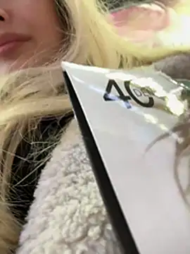 blonde_exe Webcamshow