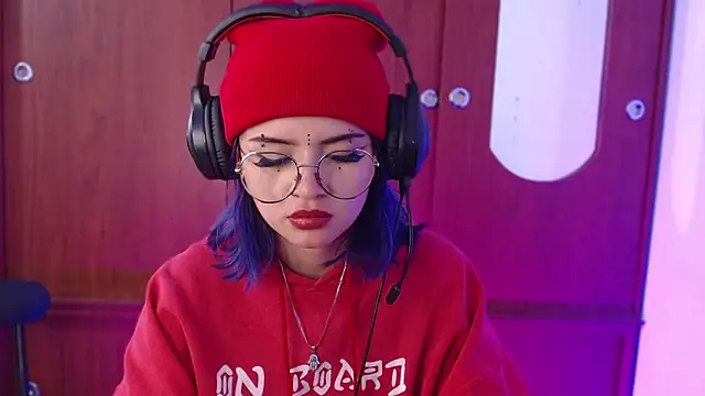 Raventh_ Chat XXX in diretta