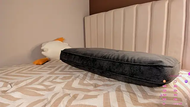 hellewkitty Adlı Modelin Canlı XXX Sohbeti