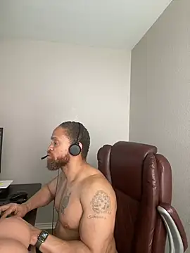 Fathero1time Live XXX-Chat