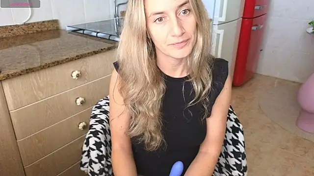 แชท XXX สดของ Lunamix