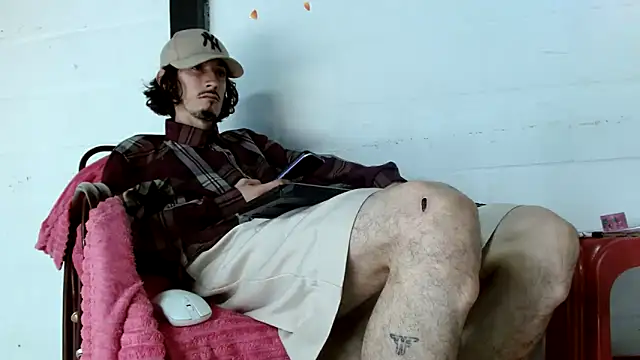 sk8-sir's Live XXX Chat