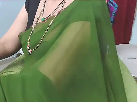 sunitha-3's Live XXX Chat