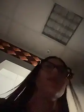 CherrySmirkXXX webcam show