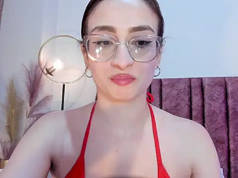 AndraCyruss Chat XXX in diretta