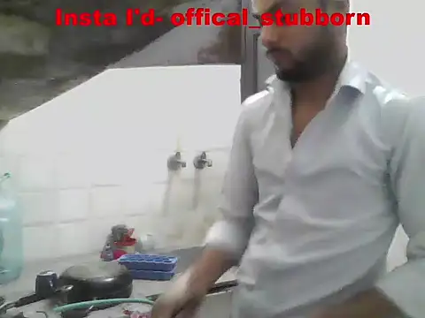 Czat XXX na żywo – Stubborndesiboy